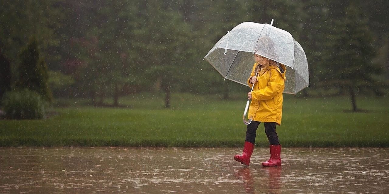 Sağanaklar 28 ilde şemsiye açtıracak! Meteoroloji il il uyardı o illerde şiddetli yağmur yağacak