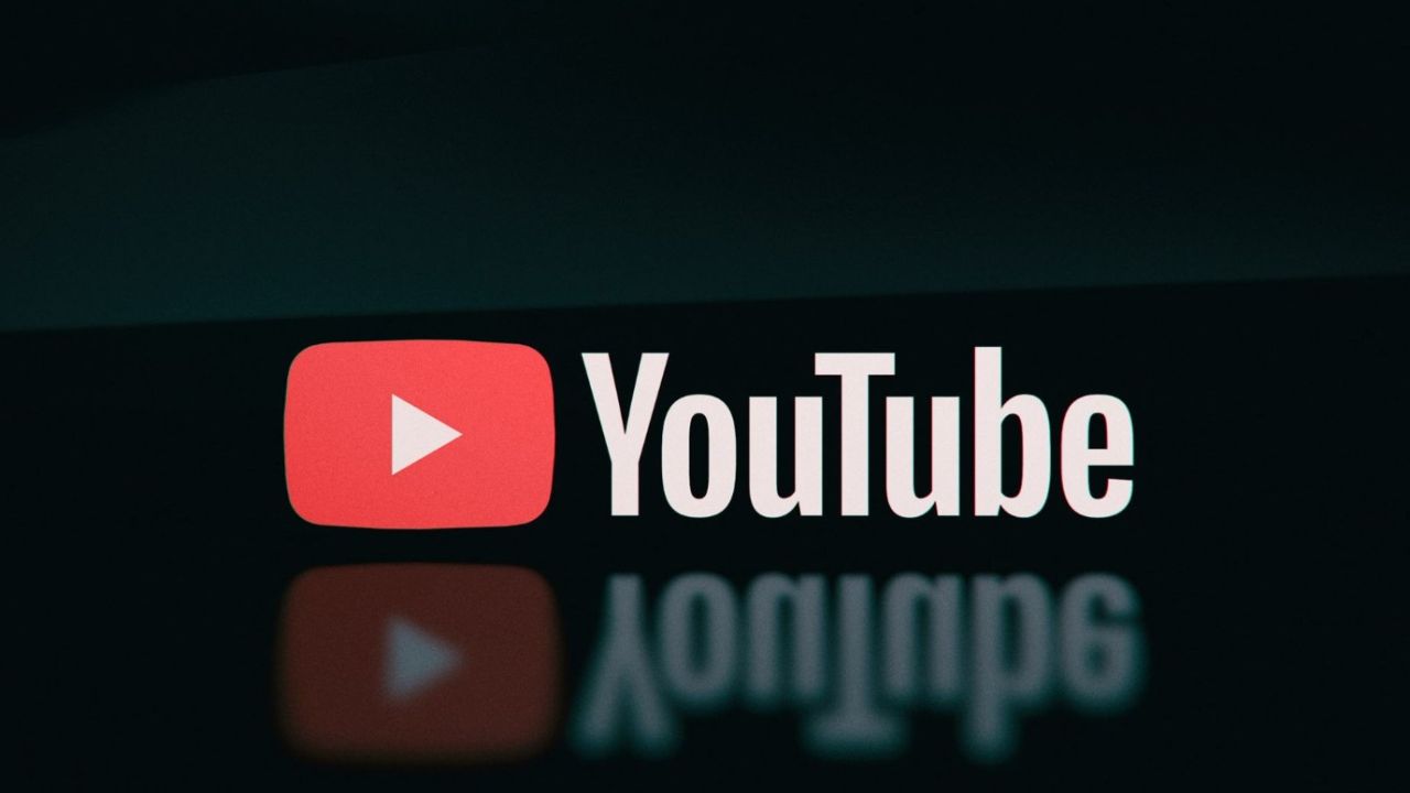 YouTube’a yenilik geliyor! İstediğiniz müziği mırıldanmanız yetecek