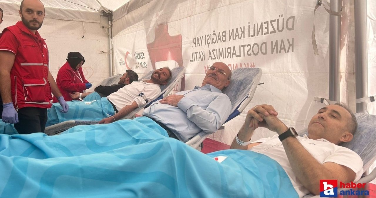 Ankaralı iş adamları, ‘Kan veriyoruz, Can Veriyoruz’ sloganıyla kan bağışı yaptı
