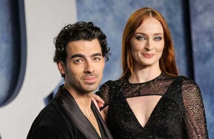 Joe Jonas ve Sophia Turner boşanıyor! Evraklar imzalandı – Tele1