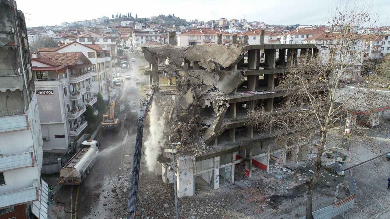 Başlığı: Bakırköy Belediye Başkanı: “Depremde Bakırköy’deki binalarımızın yüzde 60’ı orta hasarlı”