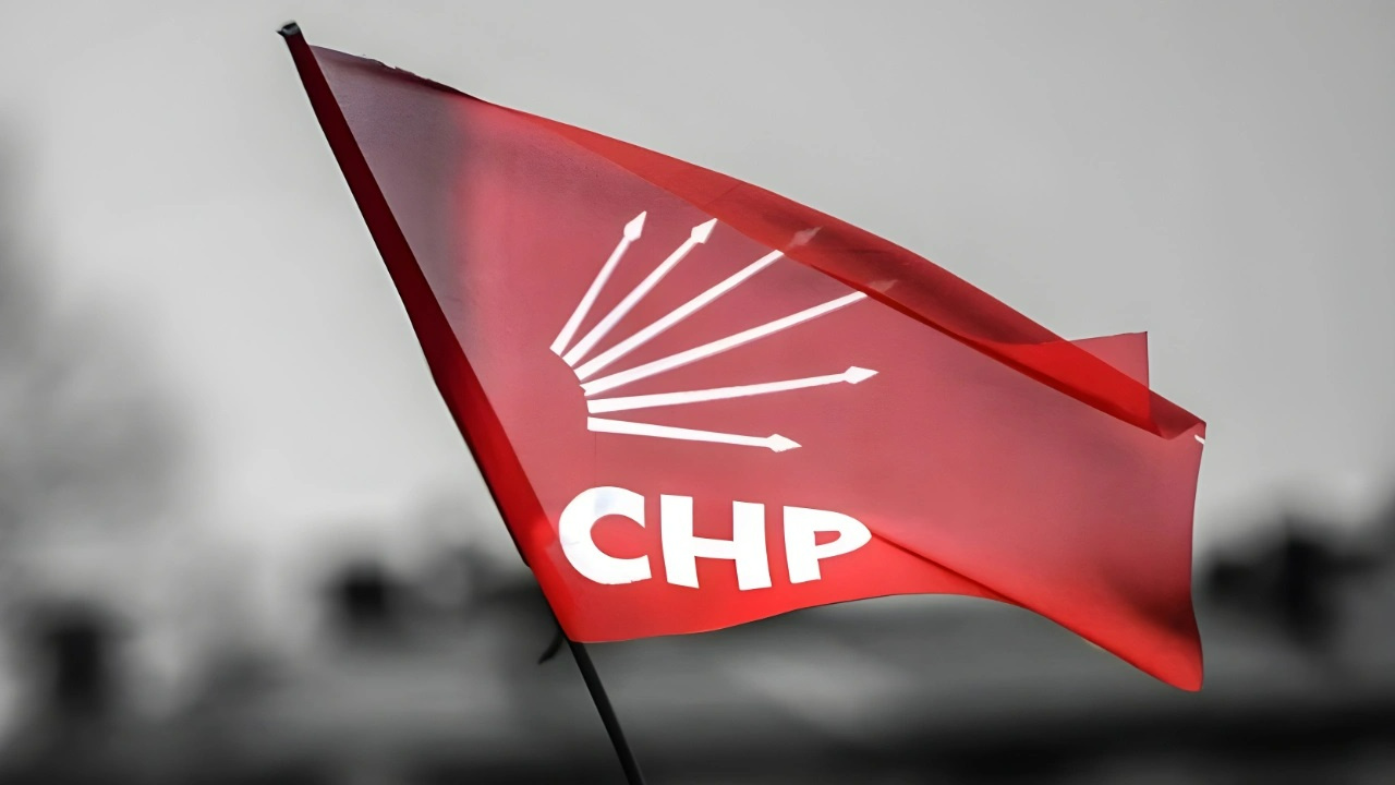 CHP’nin resmi hesabı mavi tikini kaybetti