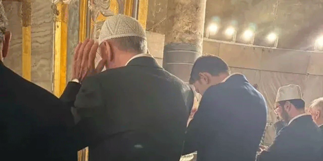 Cumhurbaşkanı Erdoğan, Ayasofya’da akşam namazını kıldı