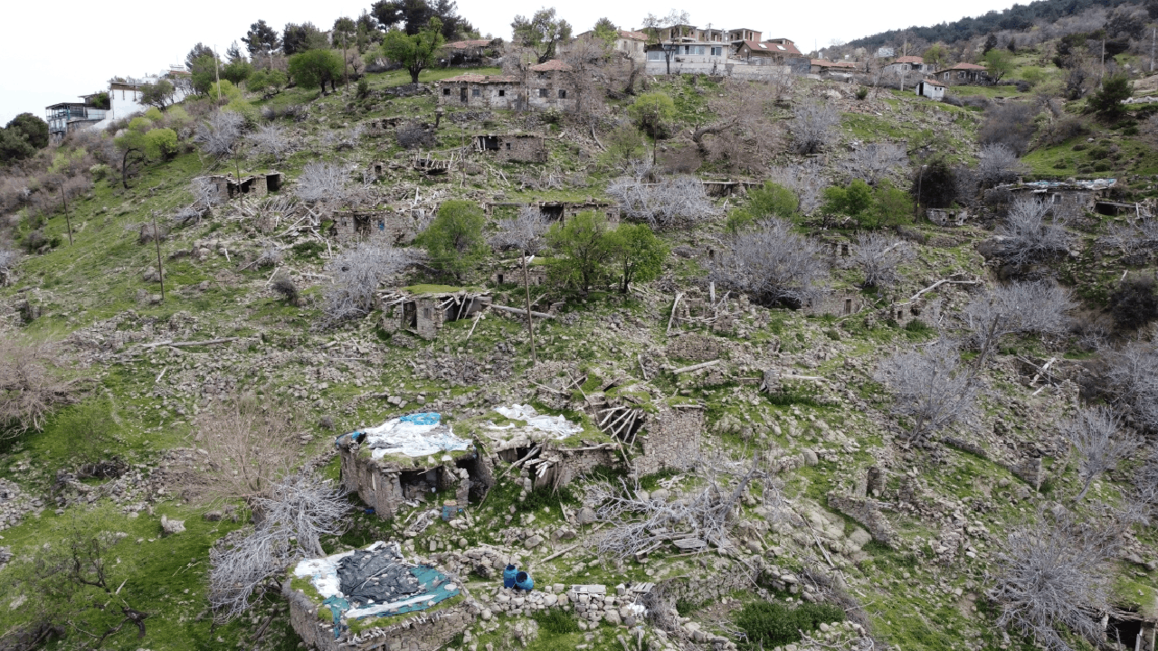 Bu mahallede sadece 17 seçmen sandık başına gidecek! 2 aday var