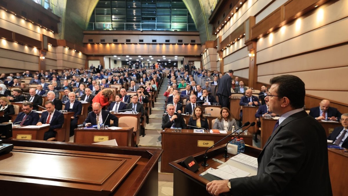 İBB Meclisi üye sayıları açıklandı: CHP 184, AK Parti 130