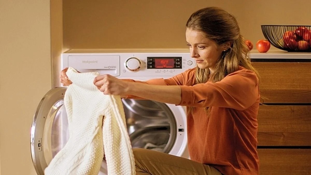 Çamaşır makineniz yıkarken köpürmüyorsa tamirci çağırmadan bunu deneyin! Çözümü aslında çok basitmiş