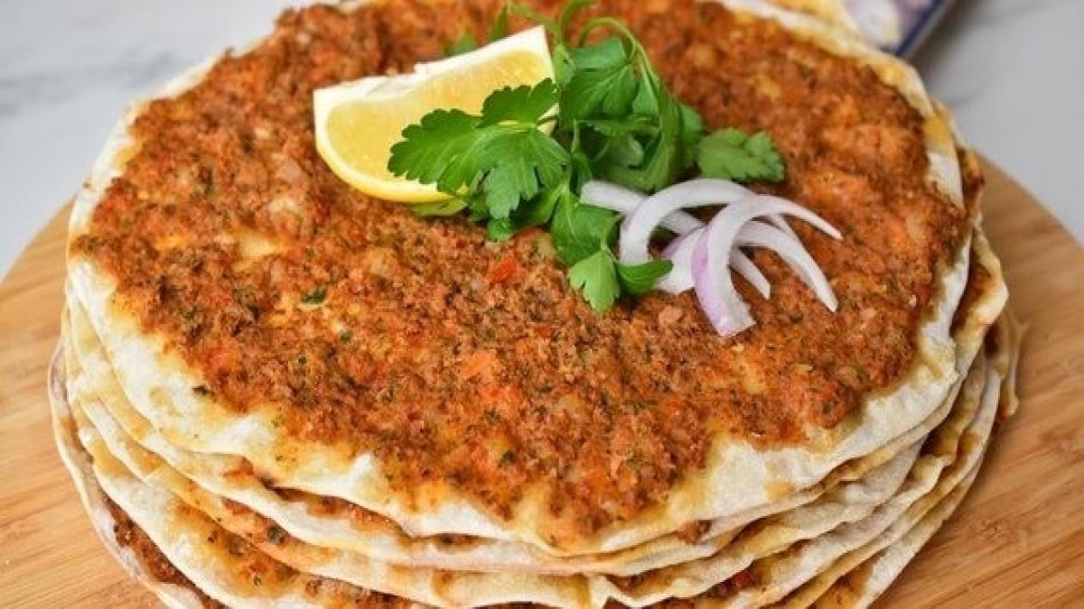 Türkiye iftarda en çok lahmacun yedi