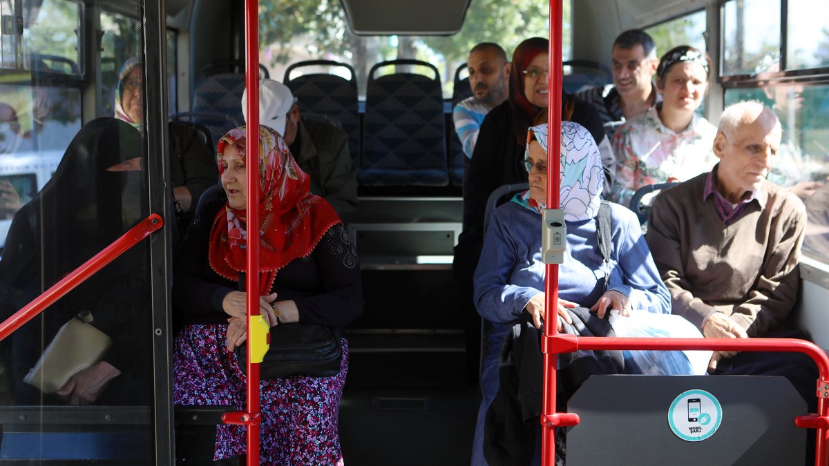 Emeklilere şimdiden hayırlı olsun! Bayramdan sonra o hizmet de artık ücretsiz