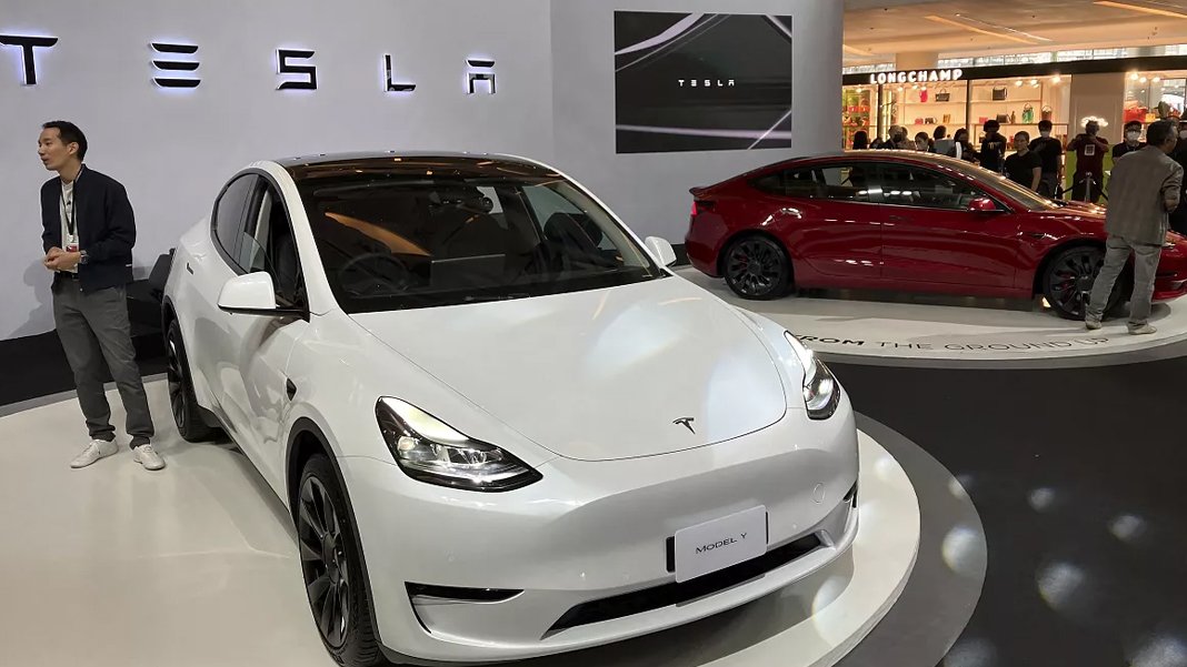 Tesla’da çok sayıda işten çıkarma