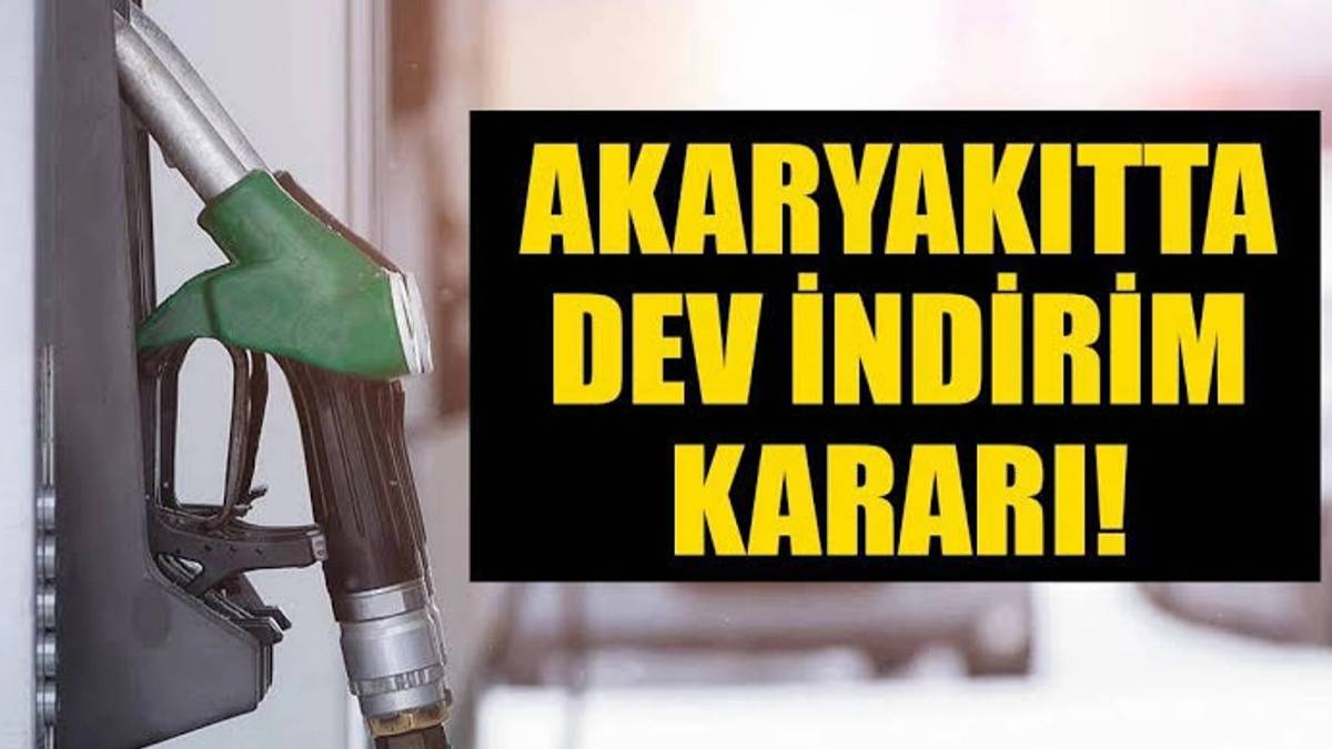 Araç sahipleri bu haberle sevinçten havalara uçacak! Akaryakıt fiyatlarına dev indirim geliyor. O tarihi bekleyen yaşadı