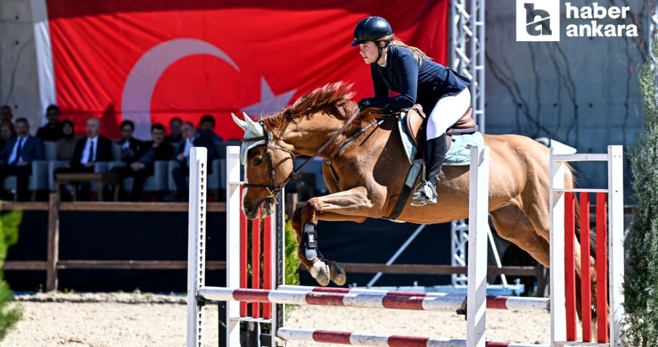 10 Nisan Polis Haftası Kupası Engel Atlama Binicilik Yarışması Ankara’da gerçekleştirildi!