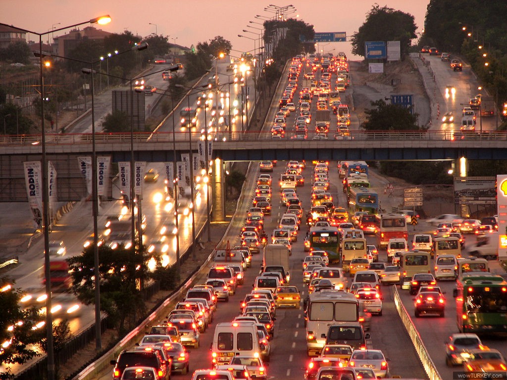 Son dakika yeni yasak başlıyor! O araçlar trafiğe çıkamayacak