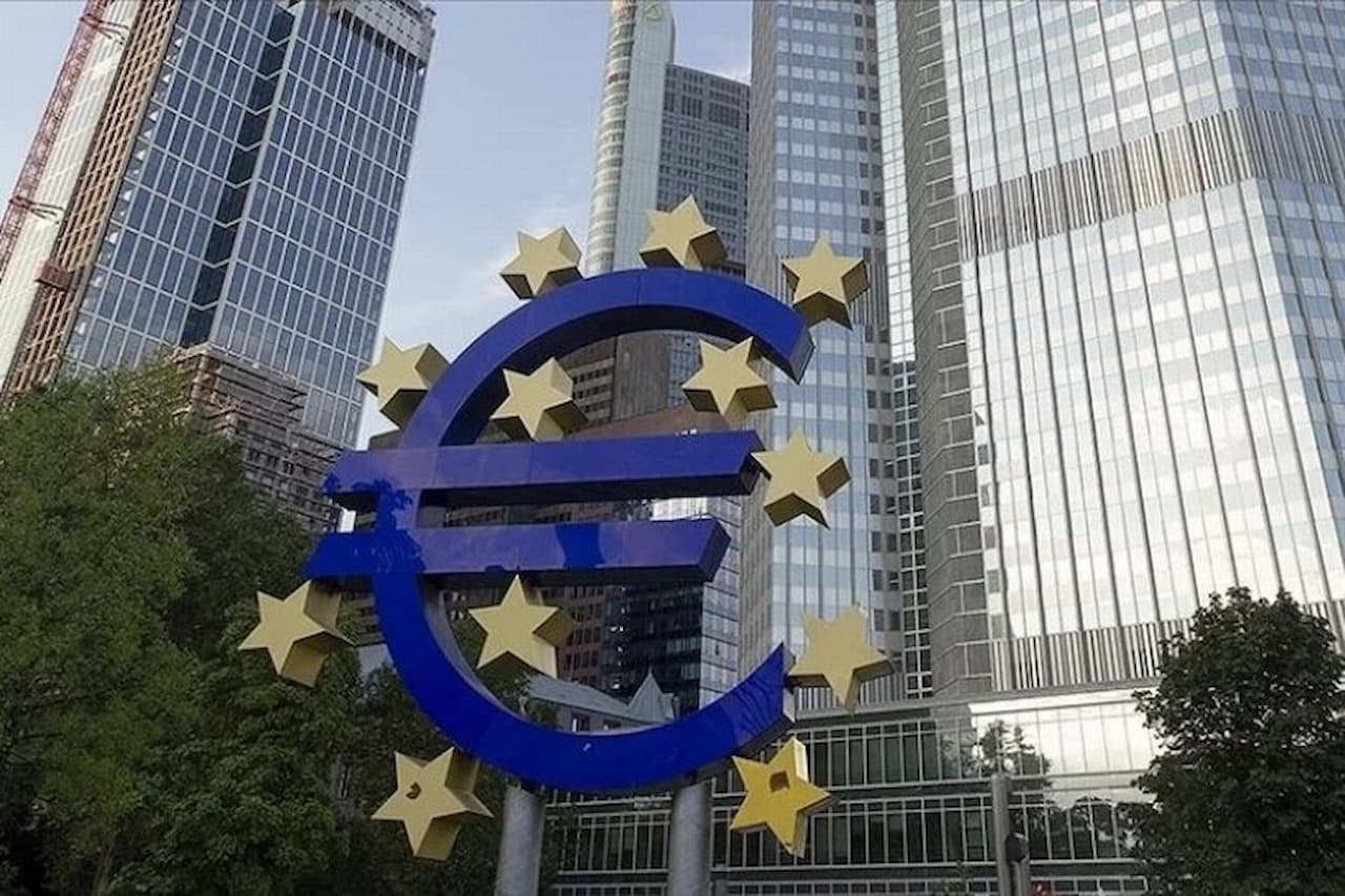 Euro, ECB’nin Faiz İndirimi Beklentileri ile Düşüşte: 14 Şubat’tan Bu Yana En Düşük Seviye