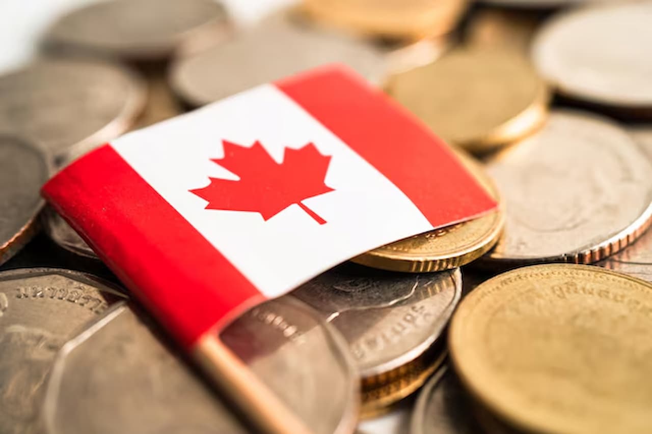 Kanada Doları, Fed ve BoC’nin Karşıt Politikalarıyla Düşüşe Geçti