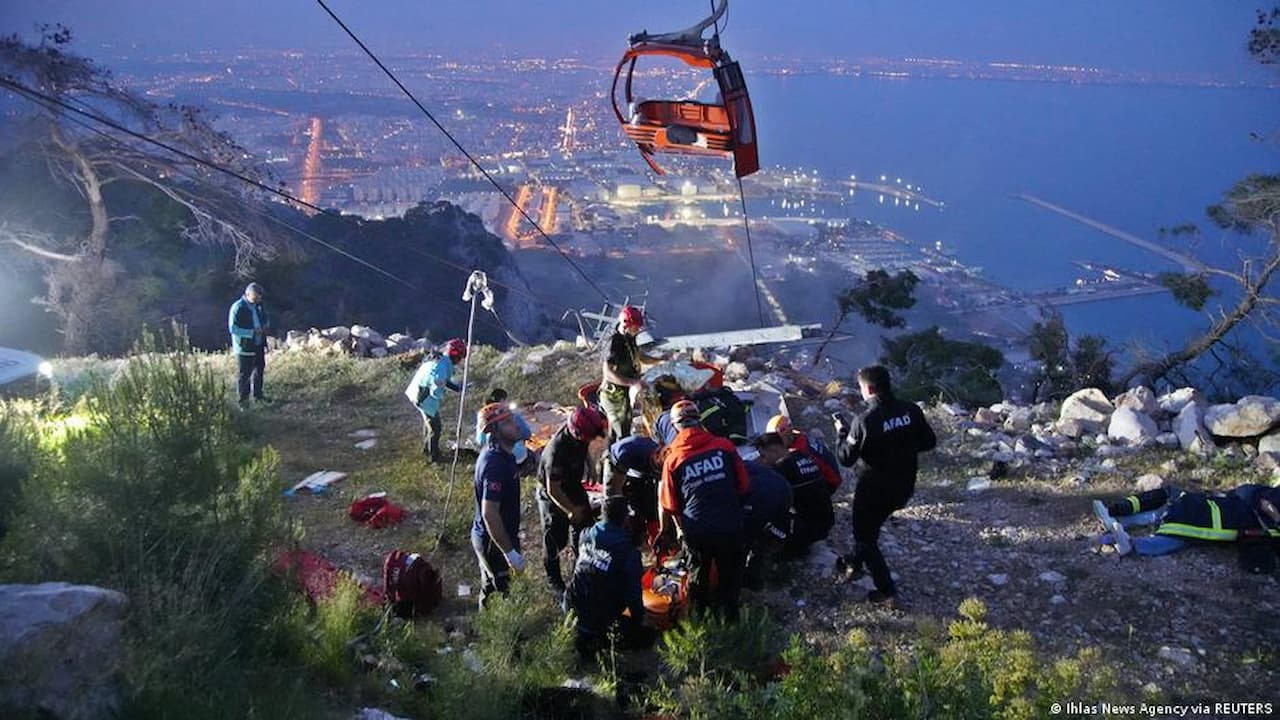 Antalya’da Teleferik Kazası: Titiz Soruşturma ve Yoğun Kurtarma Çalışmaları Devam Ediyor