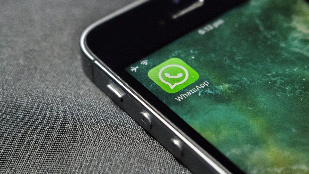 WhatsApp video mesajları için yeni iletim özelliği geliyor