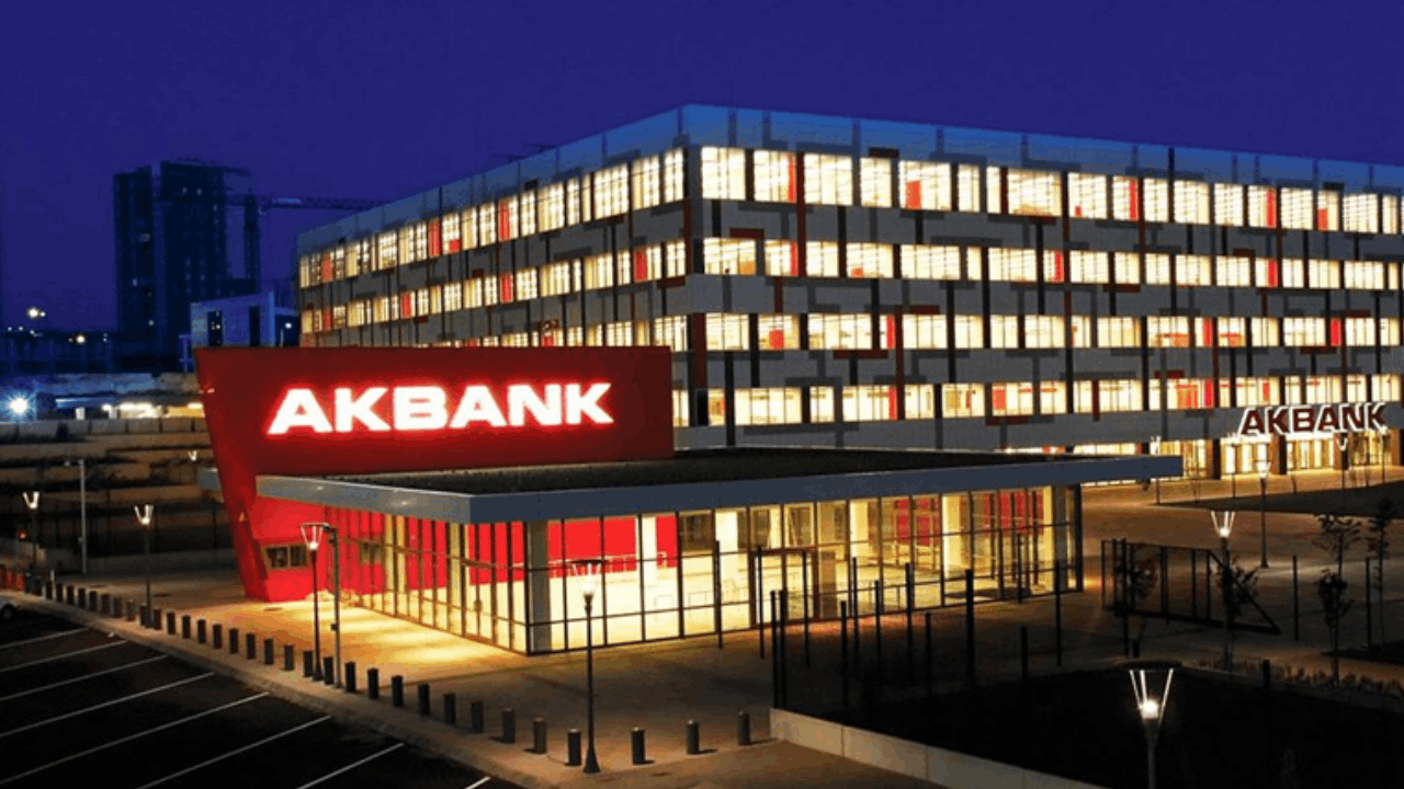 Akbank KAP’a bildirdi: 577 milyon euro kredi sağlandı