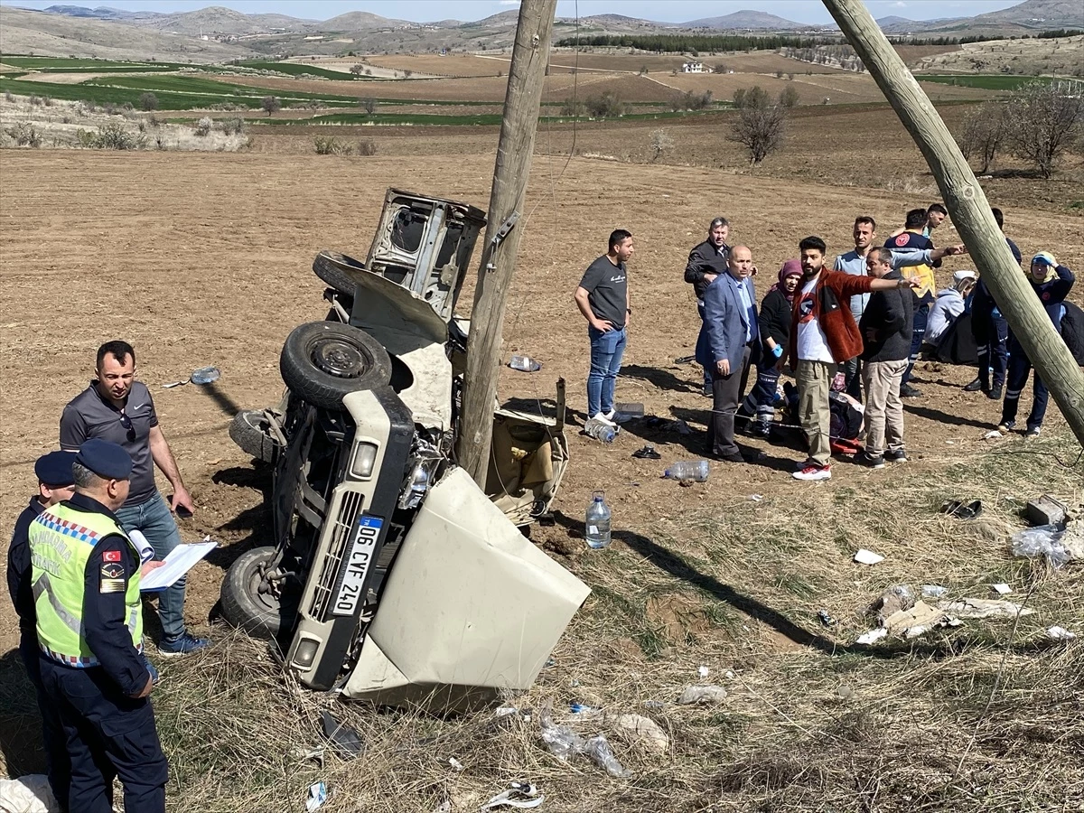 Ankara’da Otomobil Kazası: 1’i Çocuk 6 Kişi Yaralandı