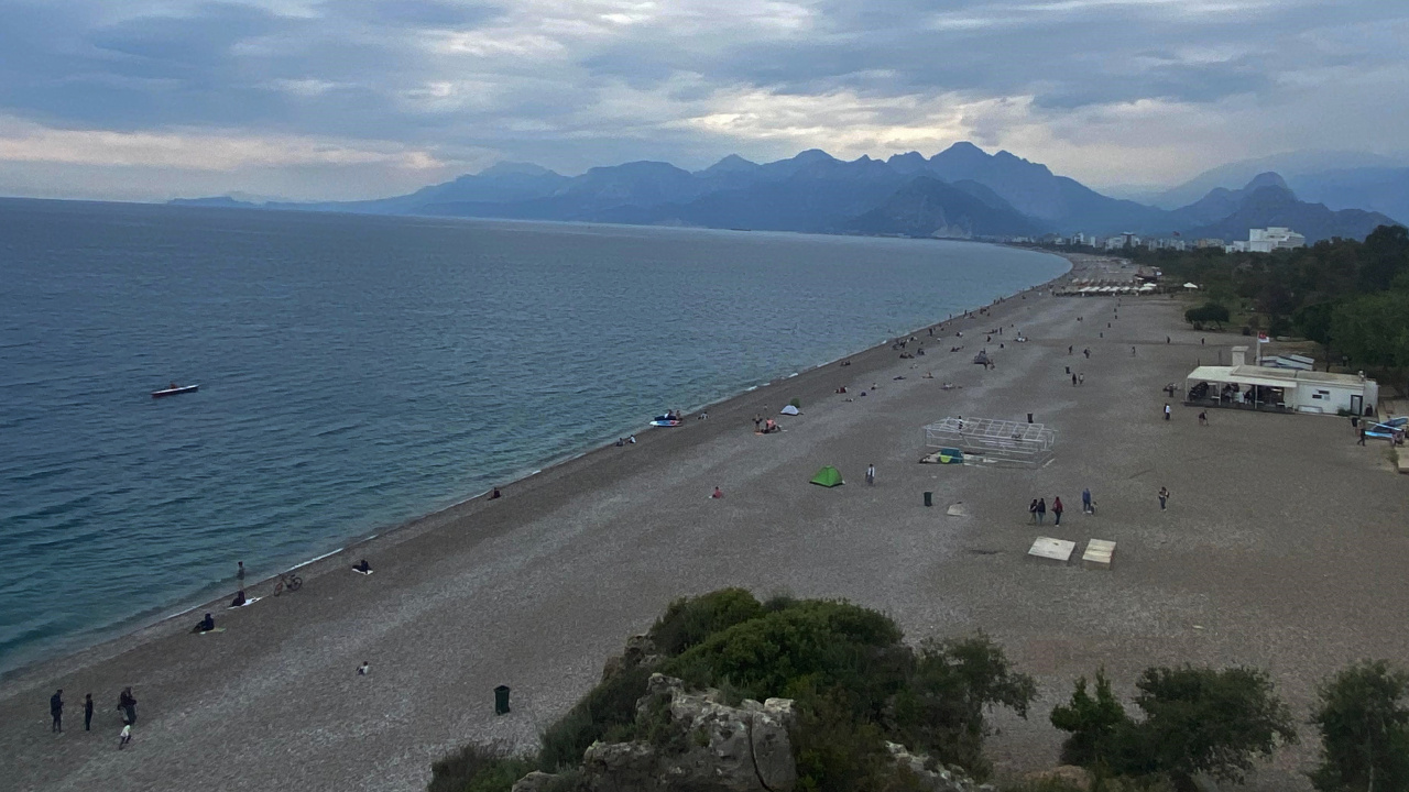 Antalya’ya akın akın geldiler, sürprizle karşılaştılar: Yüzünü dahi göstermedi!