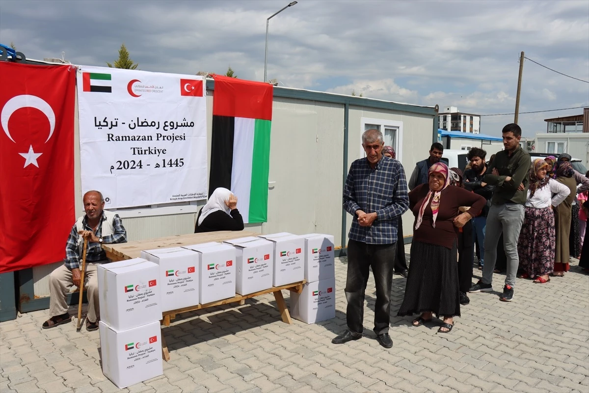 BAE Ankara Büyükelçiliği ve Deniz Feneri Derneği Adıyaman’da ihtiyaç sahibi ailelere yardım dağıttı