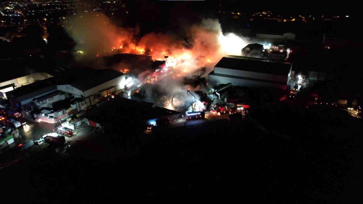 Ankara’da Sanayi Bölgesinde Yangın Çıktı