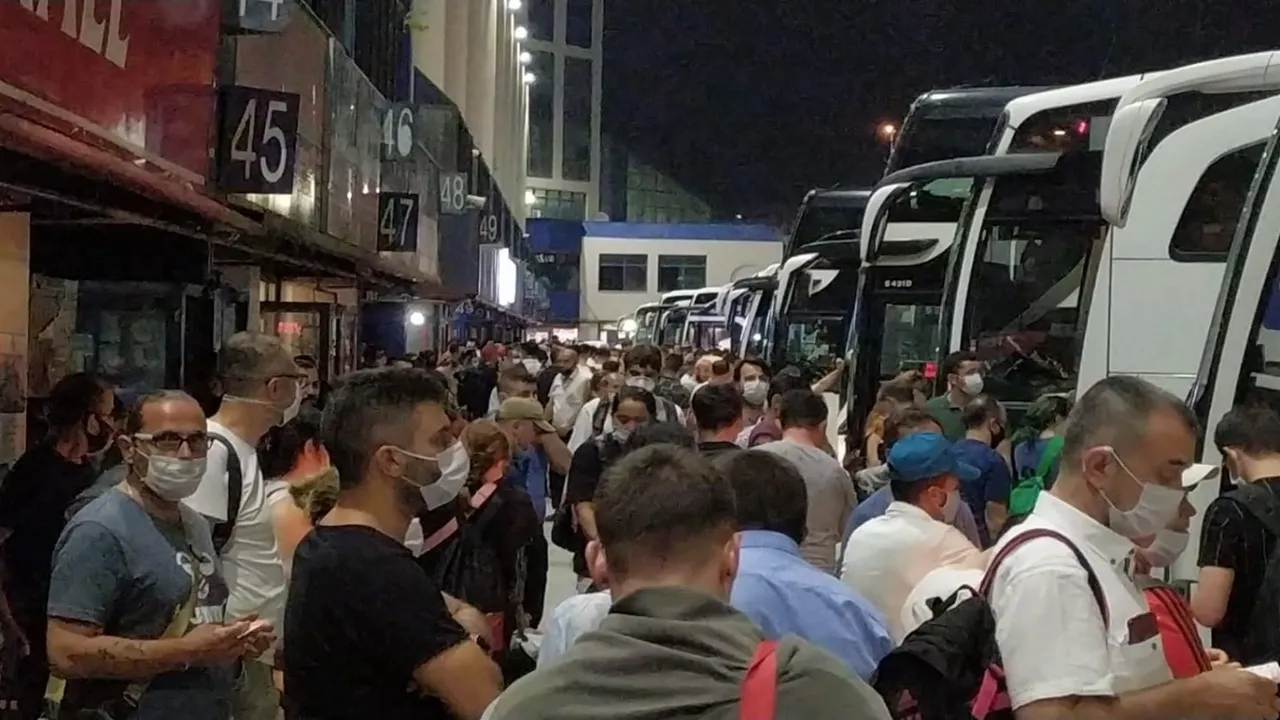 Bayram öncesi hareketlilik başladı: Otobüslerde doluluk yüzde 90’ı aştı