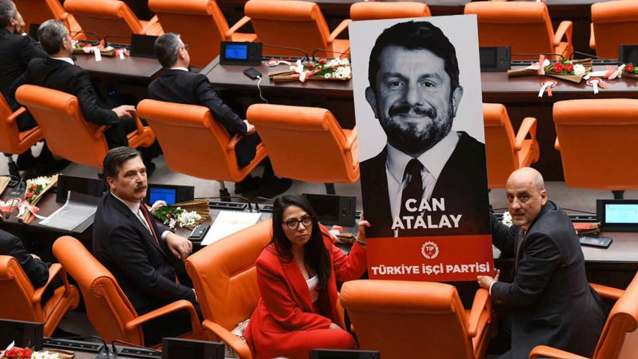 Can Atalay’dan deprem kayıpları için çağrı: ‘Fotoğrafları ve bilgileri yayınlansın’