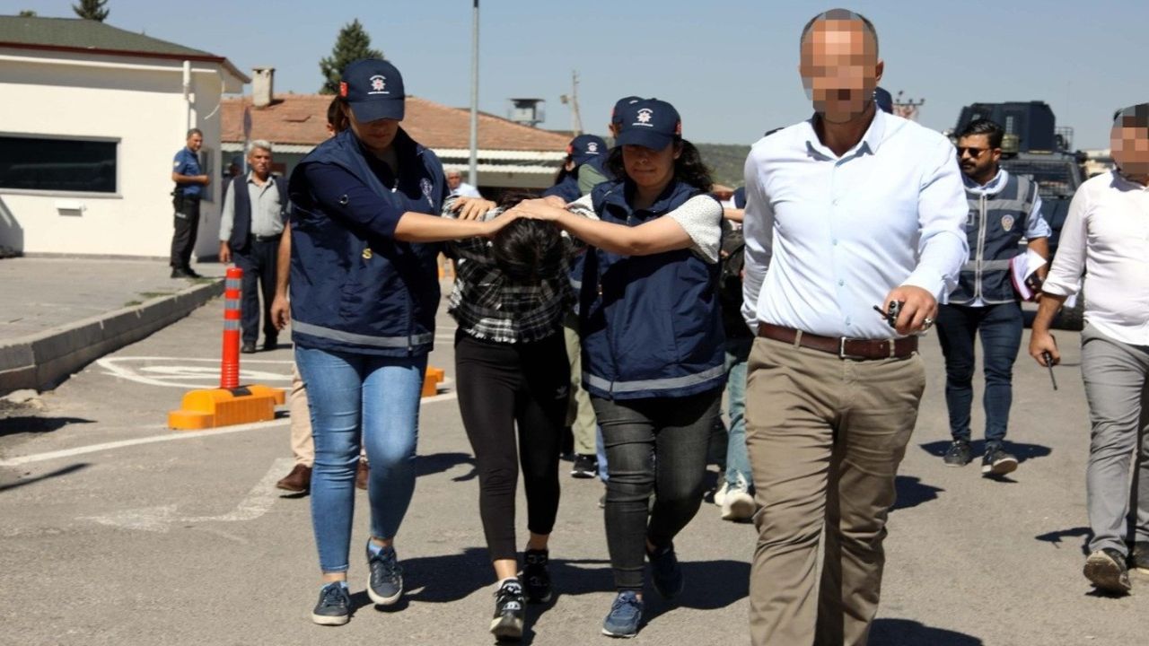 Cesedi derin dondurucuda bulunan 3 yaşındaki Lina’nın davasında karar