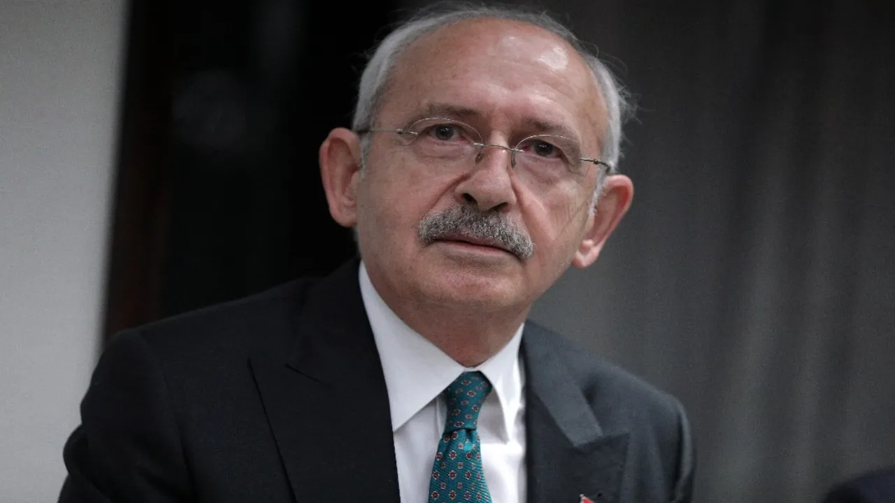 CHP’den Kılıçdaroğlu’na yanıt: “Sıkılı yumruklarla değil akılla ve rahat bir yürekle önümüze bakıyoruz”