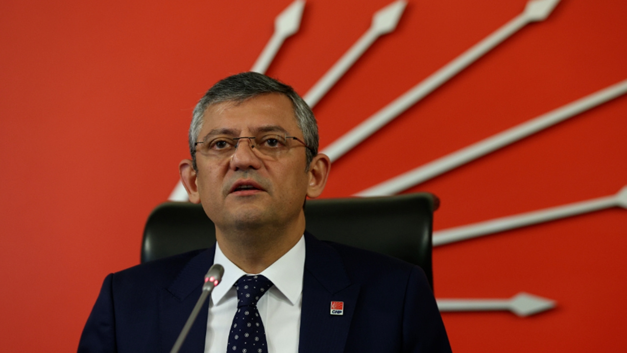 CHP Genel Başkanı Özel, Gezi davası tutuklularının yakınlarıyla bayramlaştı