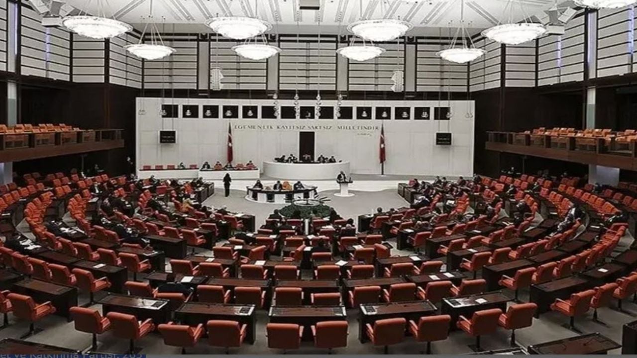 CHP’nin vekil sayısı değişti: TBMM’deki sandalye dağılımı güncellendi