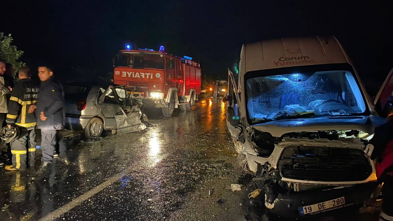 Çorum’da feci kaza! Anne ve kızı hayatını kaybetti