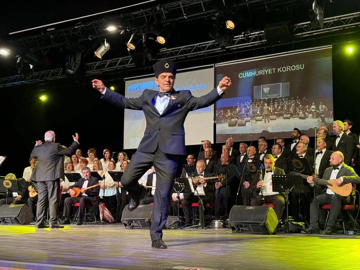 Başkentte Cumhuriyet Korosu Türk Halk Müziği Konseri Verdi