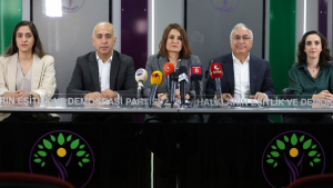 DEM Parti Hukuk Komisyonu’ndan ‘Kobane Davası’ açıklaması: Karar beklenirken mahkeme kalemi kararın çıkmayacağını iletmiş