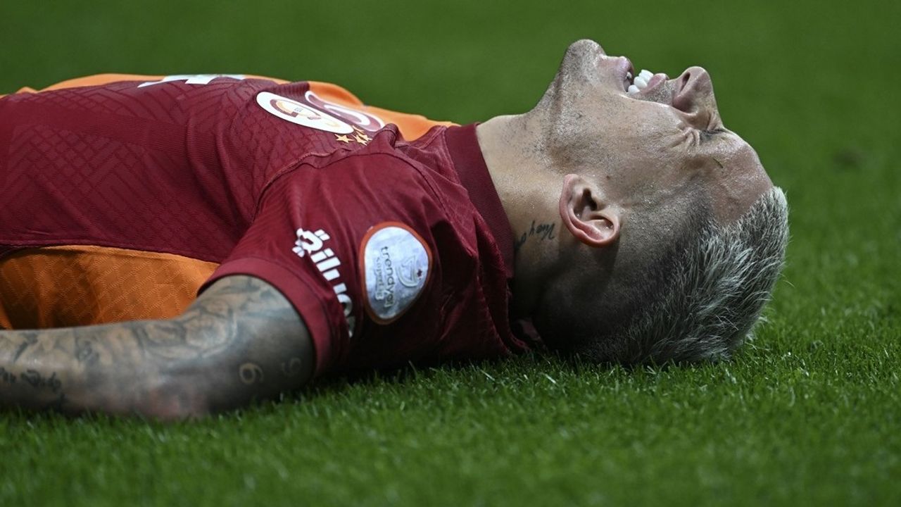 Galatasaray Hatayspor’u yendi, Okan Buruk rekor kırdı!