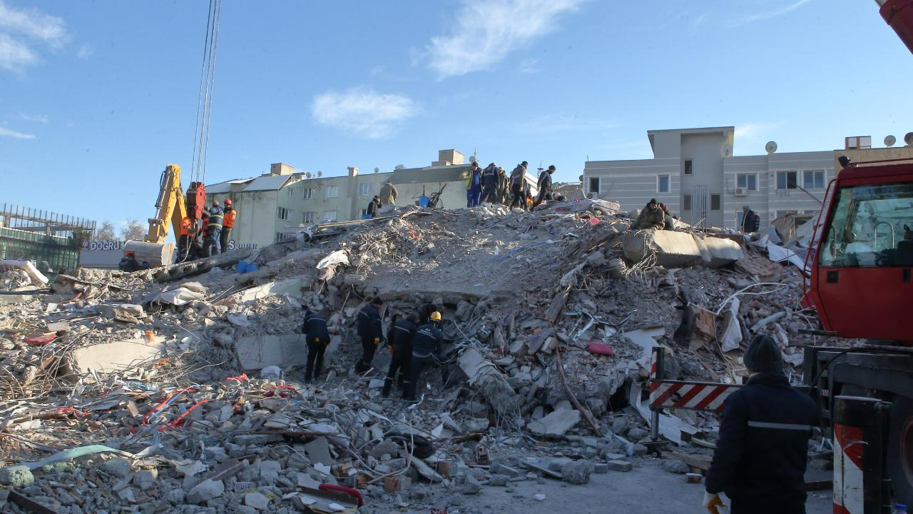 İsias Oteli davasında ara karar çıktı: Yeni bilirkişi raporu için teknik üniversite tercih edilecek