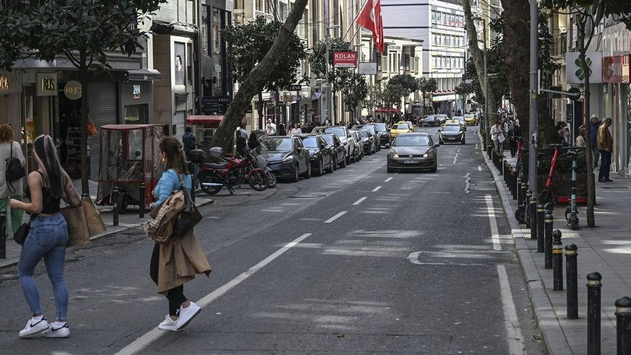 İstanbul’da seçim heyecanı trafiği durgun bıraktı