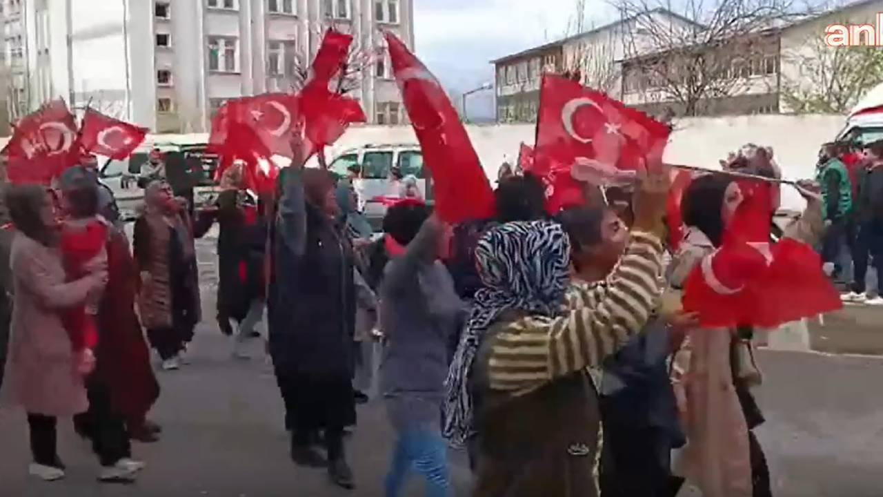 Mazbata, kazanan CHP’li aday yerine AKP’li adaya verilmişti: Iğdır’da seçim protestosu sürüyor