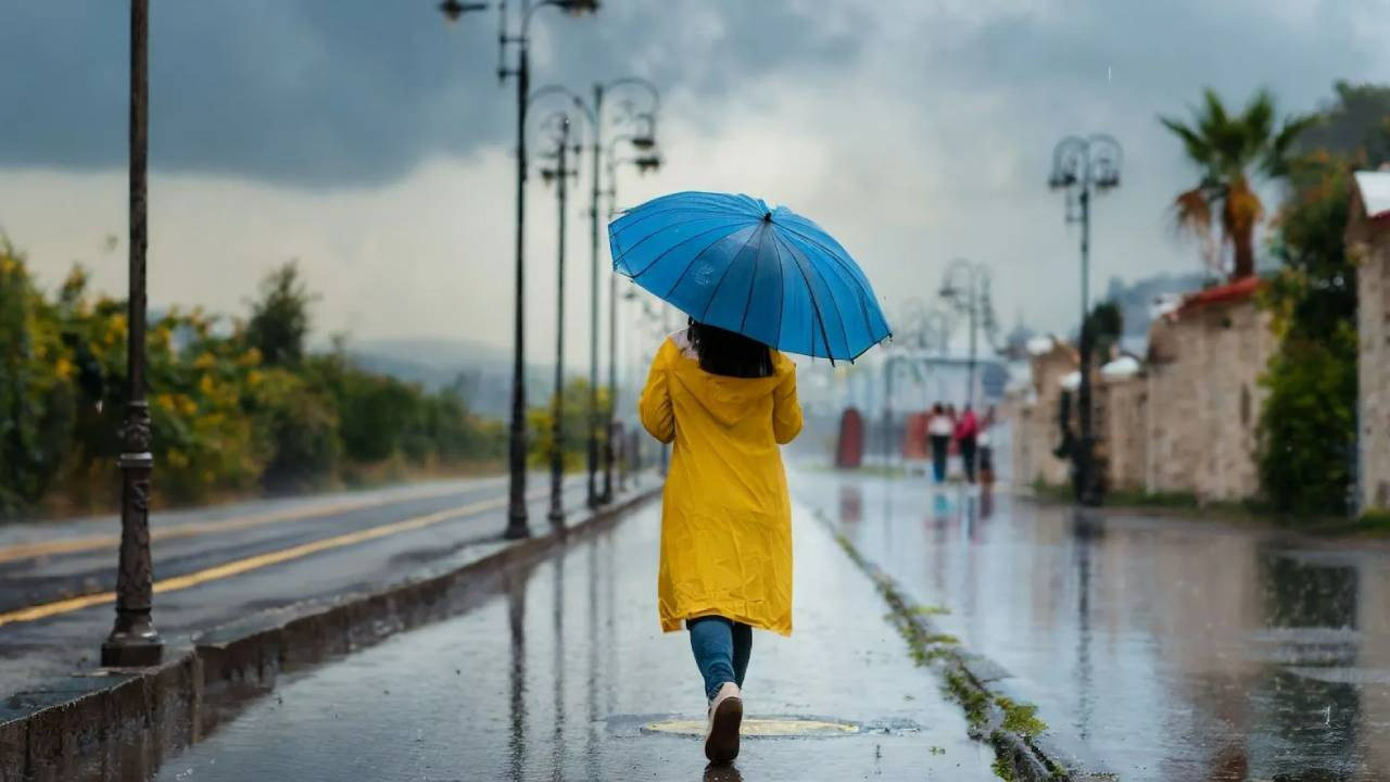 Meteoroloji’den uyarı! Yarından itibaren İstanbul dahil birçok ile sağanak geliyor