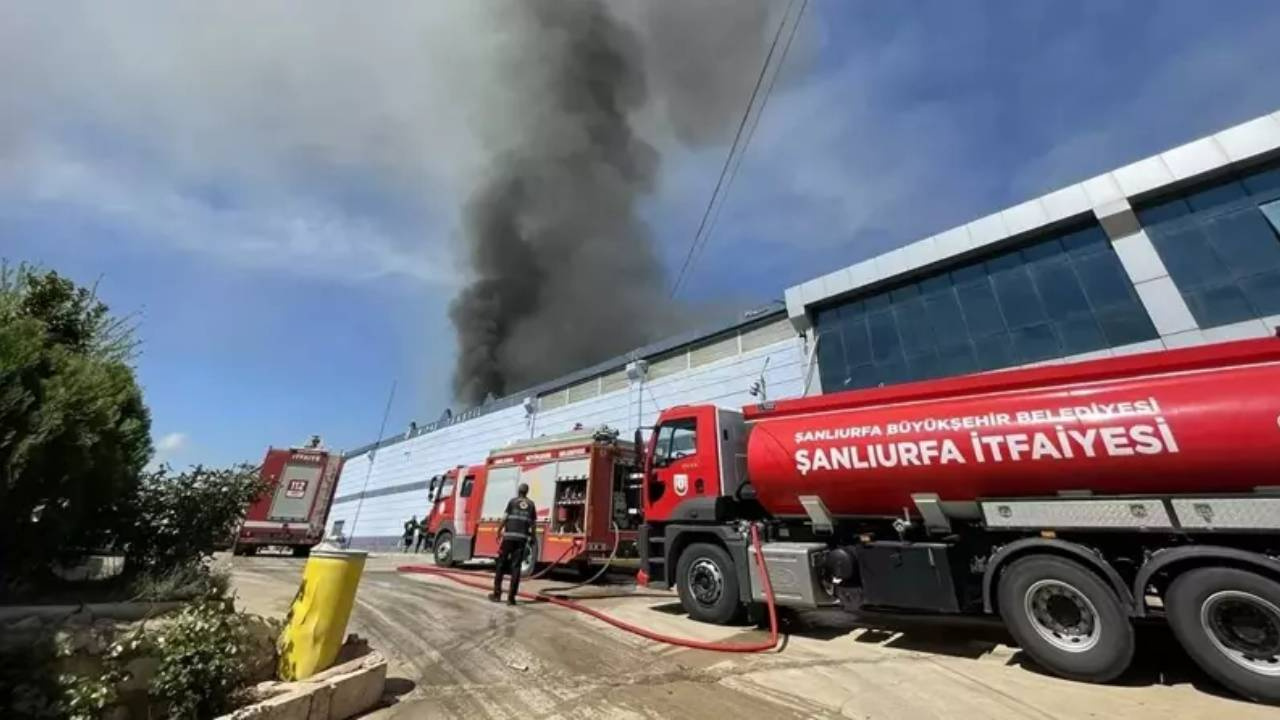 Şanlıurfa’da tekstil fabrikasında yangın