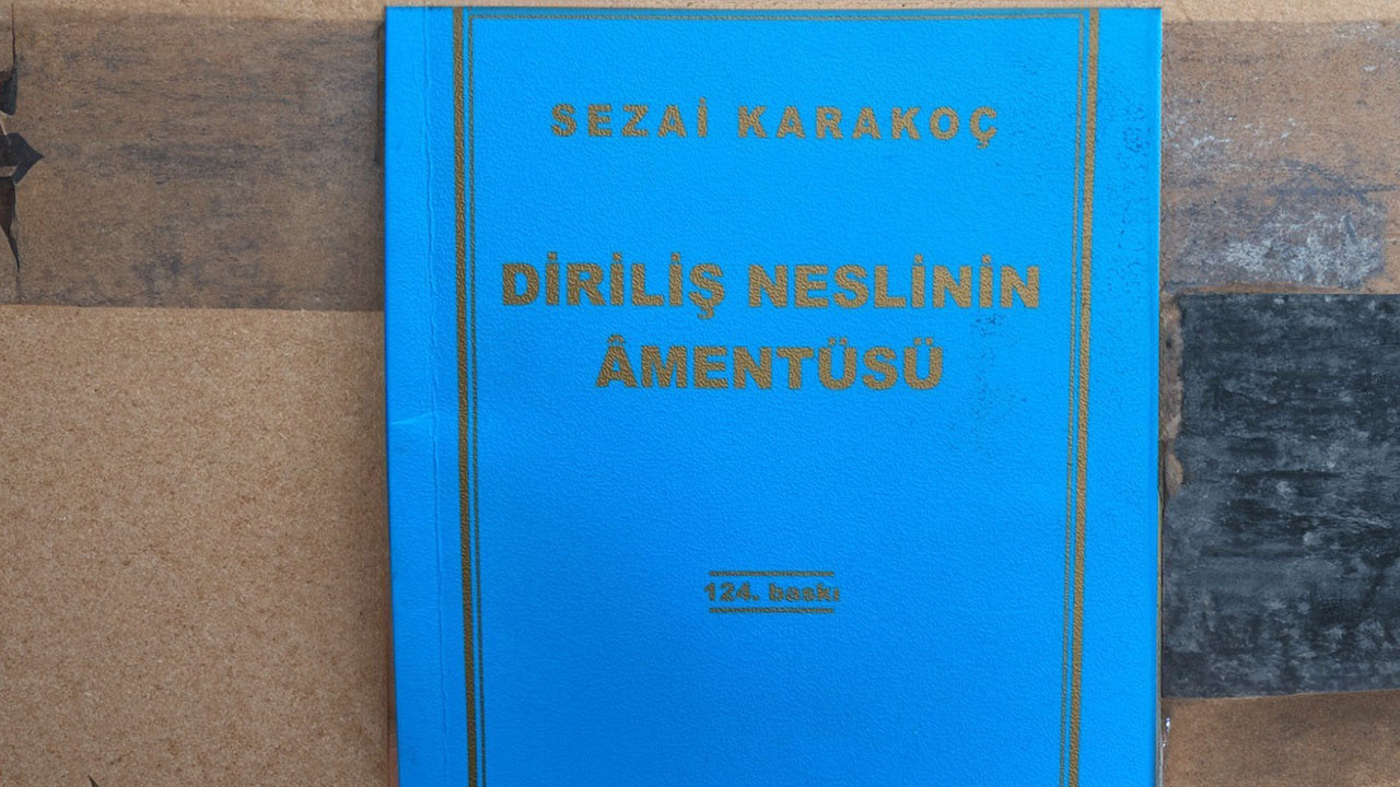 Savcılıktan tepki çeken karar: Sezai Karakoç’un ‘solcular şeytan, sağcılar Allah topluluğu’ yazan kitabının okullarda dağıtılmasına ceza yok