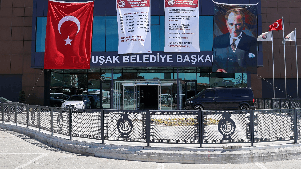 Uşak Belediyesi’nin borcu dudak uçuklattı!