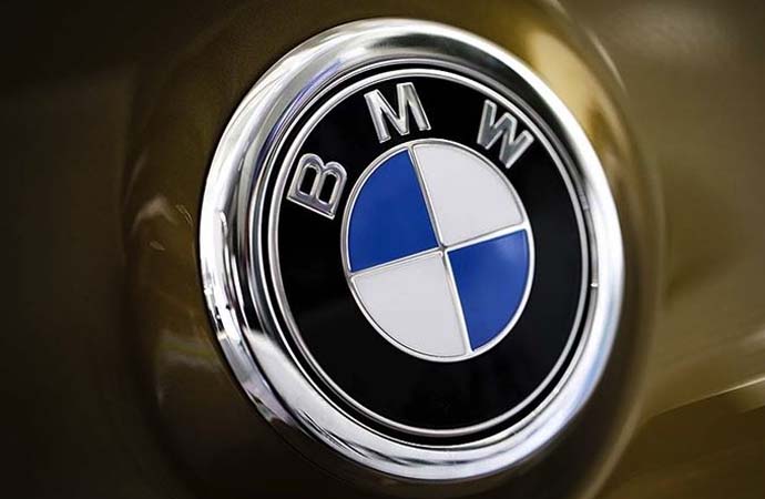 Alman otomotiv devi BMW’den elektrikli araç devrimi! 10 dakika şarj ile 300 km menzil – Ankaragündem