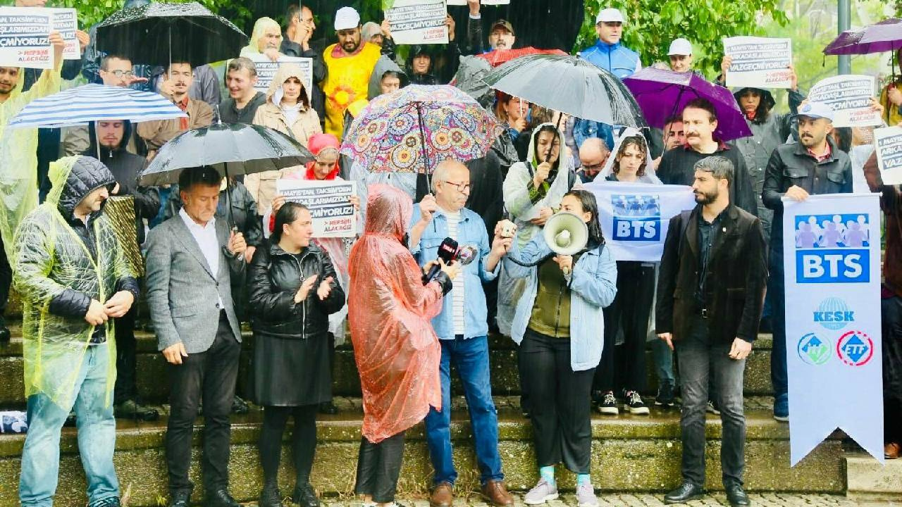 1 Mayıs tutuklularının ailelerinden TBMM önünde eylem: Yerlikaya, Erdoğan ve yandaş medyaya tepki gösterildi