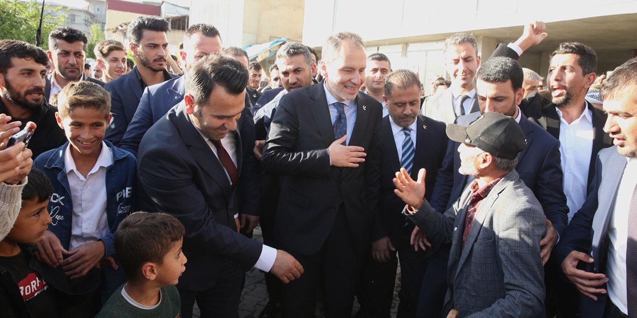 YRP lideri Fatih Erbakan Hakkâri’de: “Hakkâri’den bir belediye almak, diğer illerimizden 10 belediye almakla eş değer”