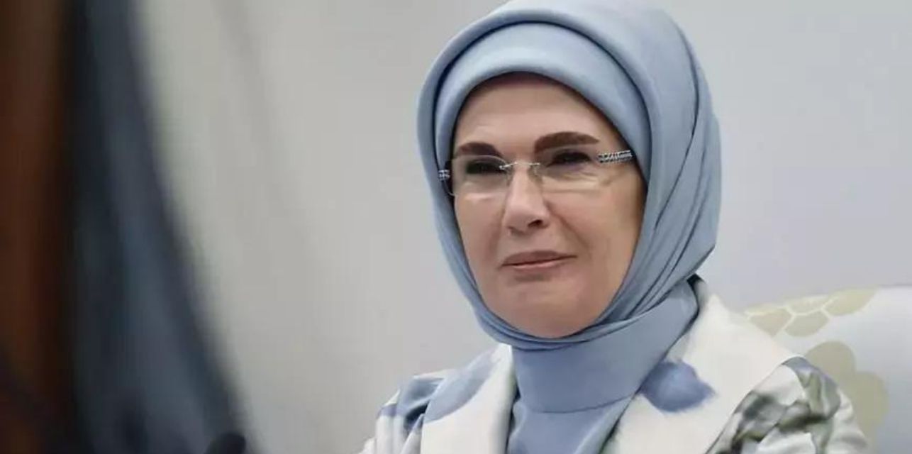 Emine Erdoğan:  Çadırın bombalanması insanlığa yapılmış ihanettir