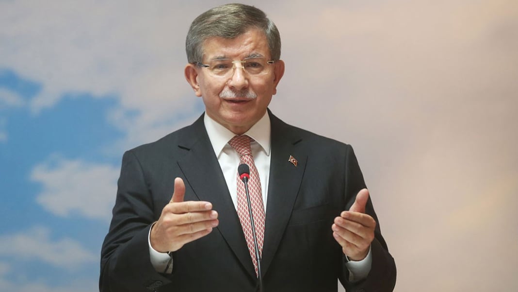 Davutoğlu’ndan Reisi için başsağlığı mesajı