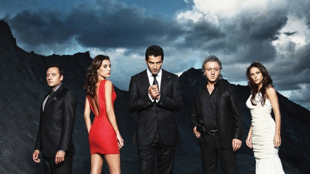 ‘Ezel’ fanlarına büyük sürpriz! 15 yıl sonra yeniden: Kenan İmirzalıoğlu…