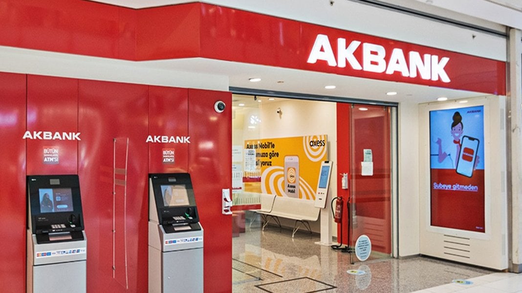 Akbank müşterileri ayağa kalkmıştı: Akbank’tan ‘hesaplardan izinsiz para çekildiği’ iddialarına yanıt