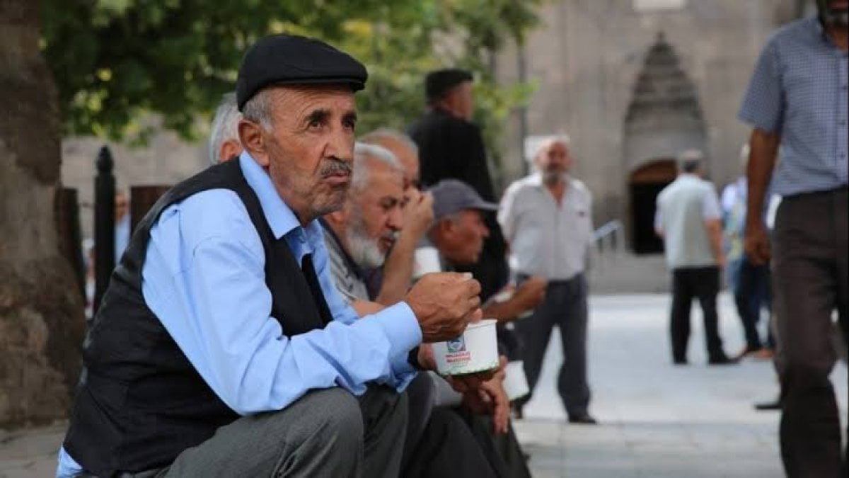 Emekliler zam miktarınız artık kesinleşti! Temmuz ayında maaşınıza…